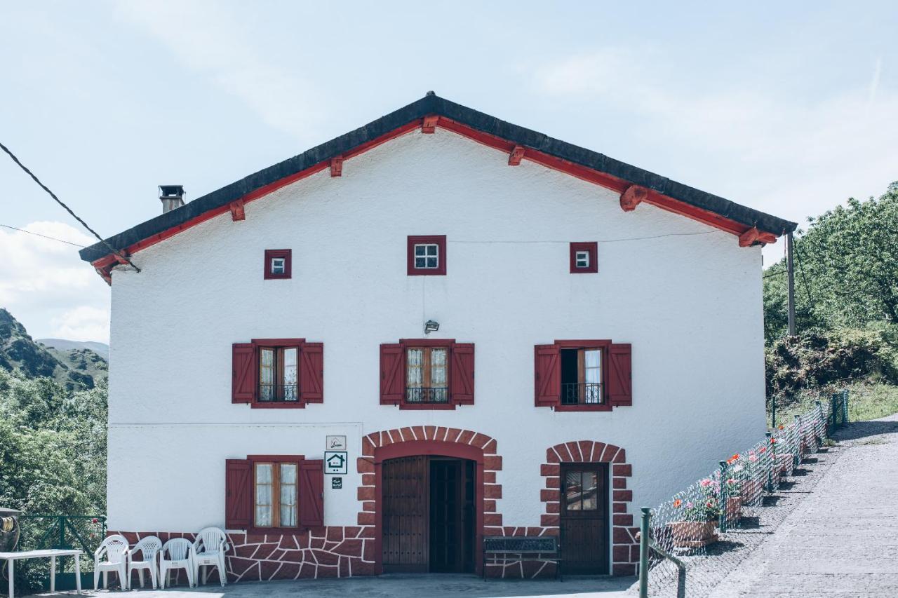 Casa Navarlaz S N Valcarlos Экстерьер фото